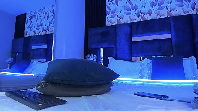 janeedaviss - JaneeDaviss's free webcam