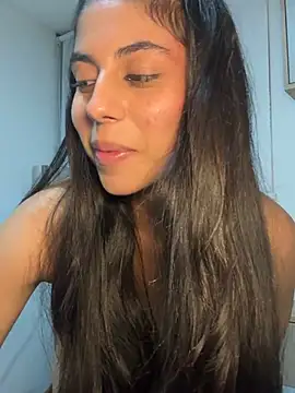 Webcam Model (Galena_)  is live.Free join now!