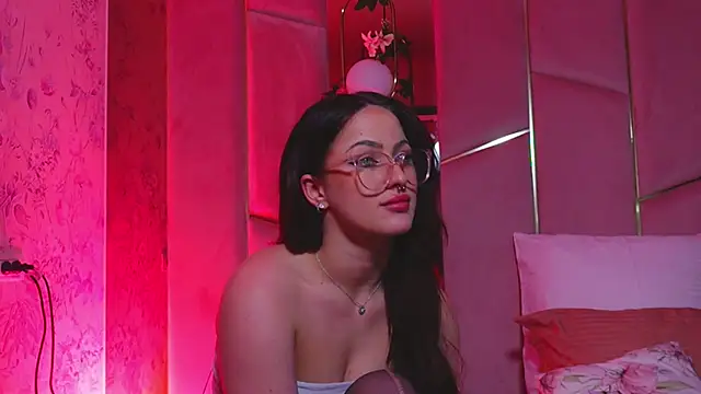 lucylextonx - LucyLextonX's free webcam