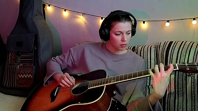 cutieanny - CutieAnny's free webcam