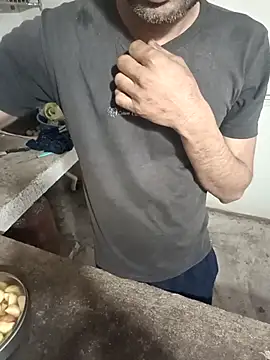 Savita_bhabhi_enjoy live sex cam