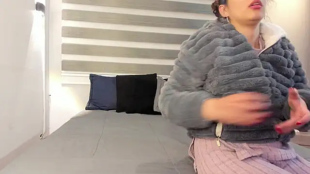 bulma_bambina_ - Bulma_bambina_'s free webcam