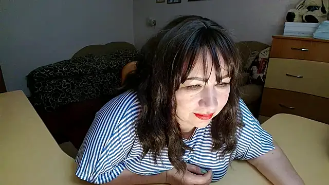 lucretia_goldi_ - Lucretia_Goldi_'s free webcam - UK Sex Cams