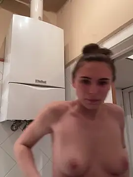 sophiiastarr - SophiiaStarr's free webcam - UK Sex Cams