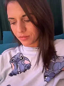 scarlettnoirr - ScarlettNoirr's free webcam - UK Sex Cams