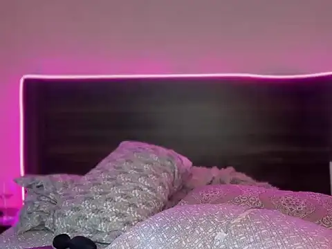 Preview of mcklister_kinky_feets