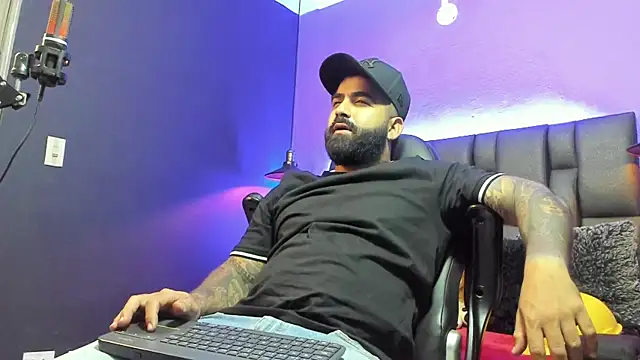 lyon_vach - Lyon_vach's free webcam - UK Sex Cams