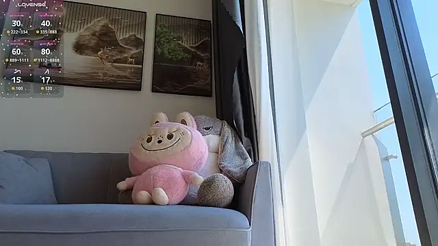 asianqueeny (F young) - top off