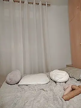 Webcam Model (mikateen)  is live.Free join now!