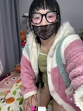 美女taozi18在线直播