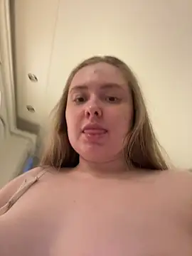 denimilkyyyyy (F young) - WET SQUIRT ON U FAT HAIRY COCK