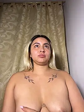 elina_hills (F young) - 🙈💦 fingers in my pussy 💦🙈