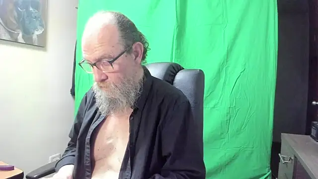 uncle_hottie (M grandpa) - Do you have a large bulge?