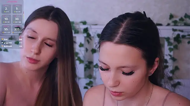 GabrielleLynchar... Live Webcam on Stripchat