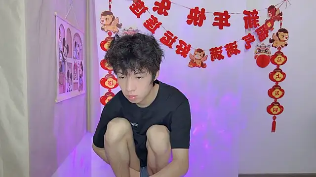 afahyu (M twink) - 脱下内裤把鸡鸡弄勃起Make the penis bigger