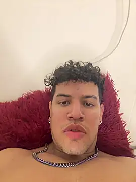 amenadiel_fire (M young) - Huge dick