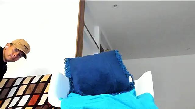 katcum02 - Katcum02's free webcam - UK Sex Cams