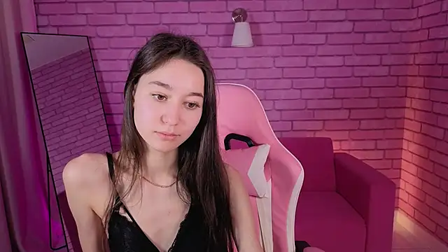 nicole_brownie - Nicole_Brownie's free webcam