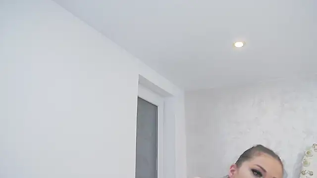 nycolequinn - NycoleQuinn's free webcam