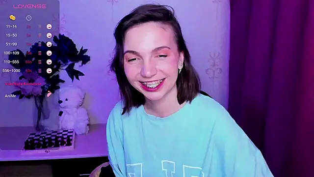 kindhazelhere_ - KindHazelHere_'s free webcam