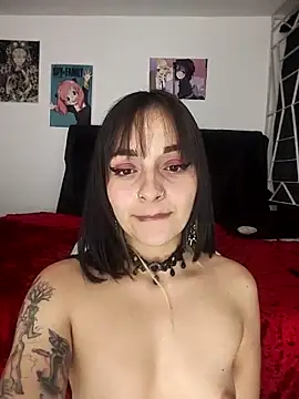 karinna__raven - KARINNA__RAVEN's free webcam