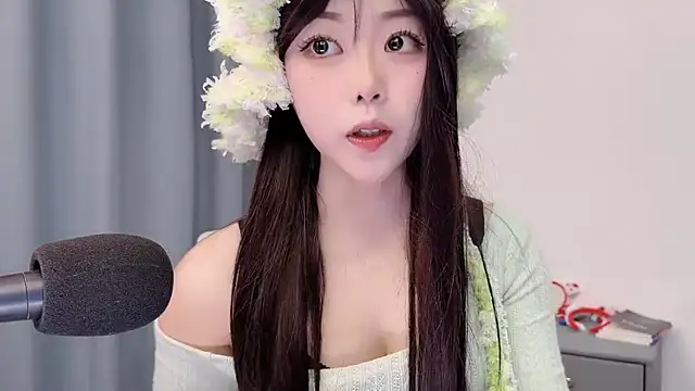 smalldaisy - Smalldaisy's free webcam