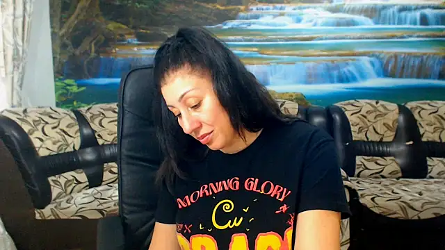 moistmady - MoistMady's free webcam