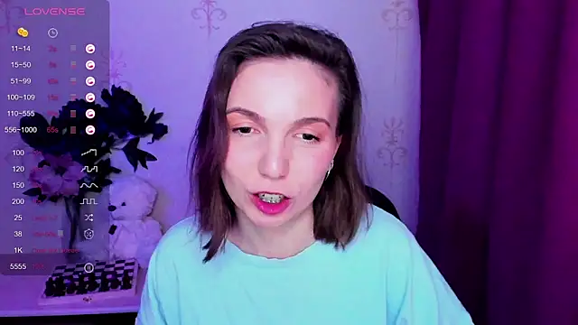 kindhazelhere_ - KindHazelHere_'s free webcam - UK Sex Cams