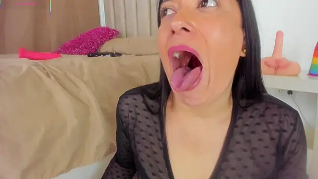 fabianacutee - Fabianacutee's free webcam