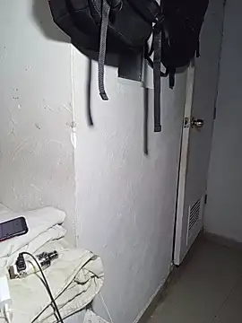 karamelovzla - KarameloVzla's free webcam