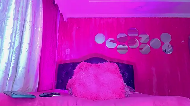 tiffanymackensyy - TiffanyMackensyy's free webcam - UK Sex Cams