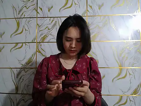 lyzizi_lovely09 - Lyzizi_lovely09's free webcam