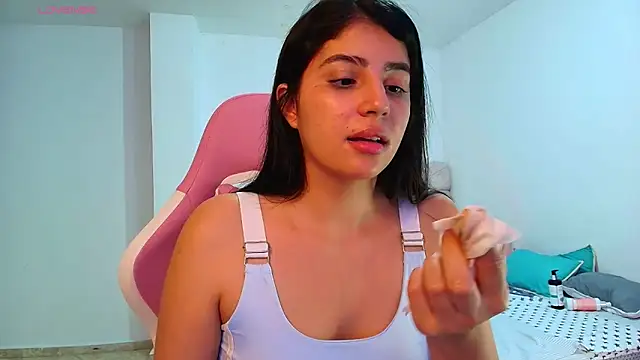 julieta_rose19 - Julieta_Rose19's free webcam