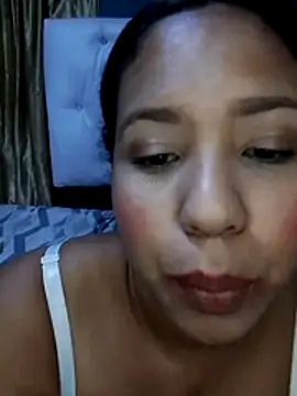 karimbrunette - Karimbrunette's free webcam