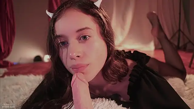 _avriles_ - _Avriles_'s free webcam