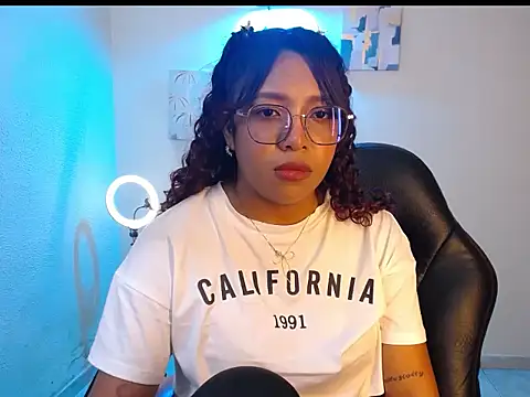 warisg__ - Warisg__'s free webcam