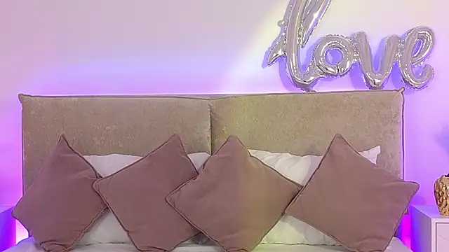 jules_night - Jules_night's free webcam - UK Sex Cams