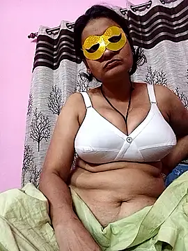 Webcam Model (Gullapi) is live