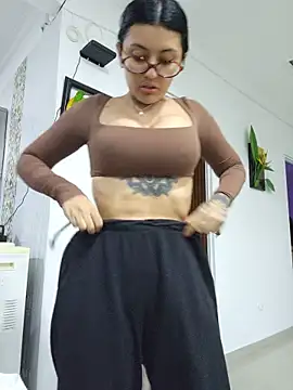 Roma_xxx live sex cam