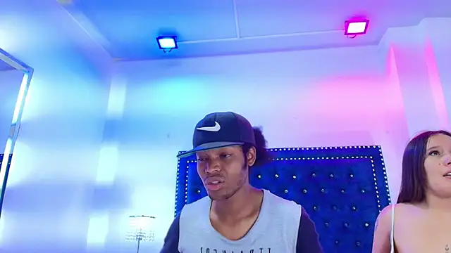 cristal_and_luke - Cristal_and_luke's free webcam