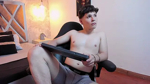 kraven_lust (M young) - KRAVEN NAKED!🍆🍑