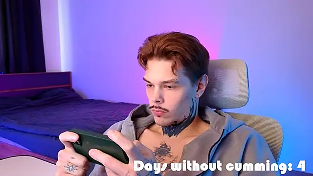 denis_here - DENIS_HERE's free webcam - UK Sex Cams