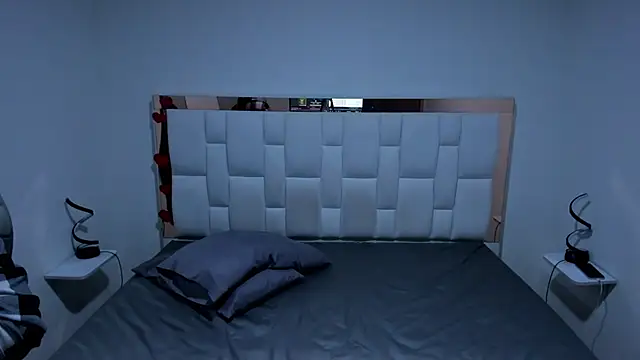 aliciawhite_nt - AliciaWhite_nt's free webcam - UK Sex Cams