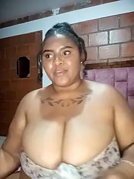 Webcam Model (Valentina_belmont) is live