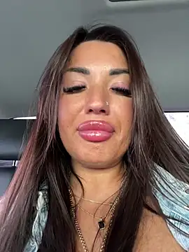 RuslanaXX from StripChat is Freechat