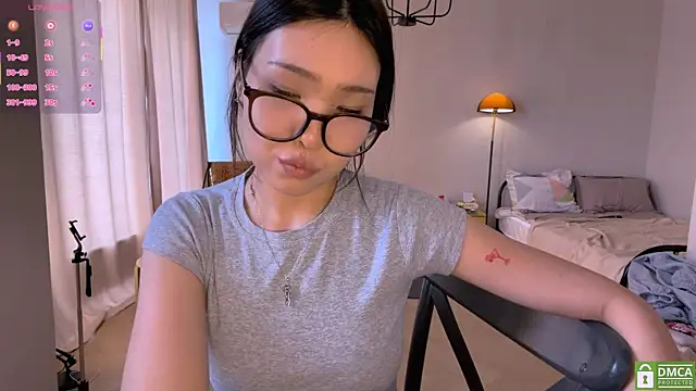 HiasiangirLaww from StripChat is Freechat