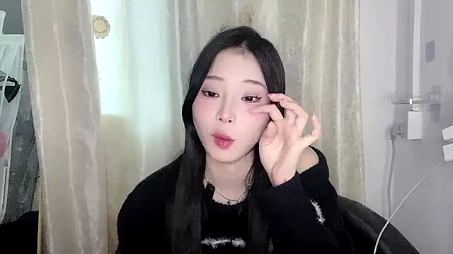 yiyibaby2026 - Yiyibaby2026's free webcam - UK Sex Cams