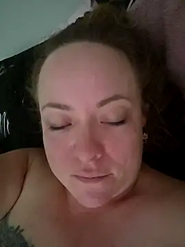 julimonroe - Julimonroe's free webcam - UK Sex Cams