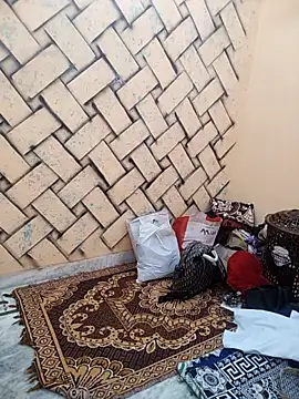 Webcam Model (Rising_Queen)  is live.Free join now!