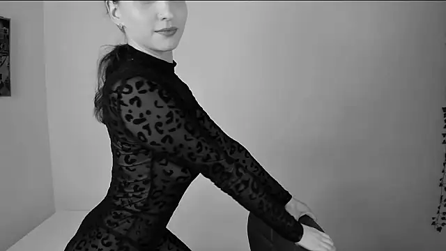 ariadna_shy - Ariadna_Shy's free webcam - UK Sex Cams